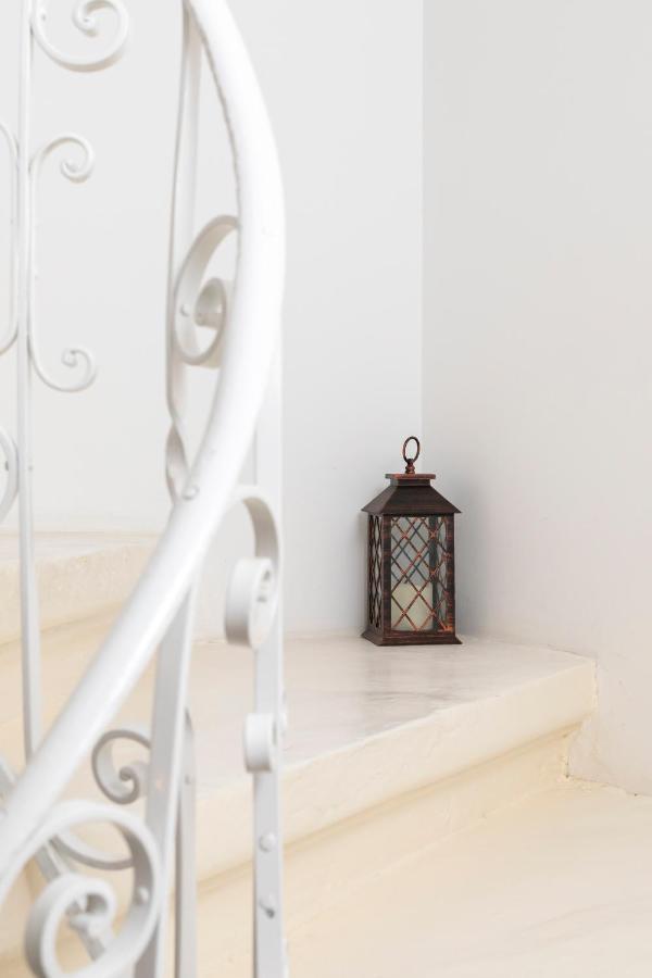 Chic, Stylish Traditional Townhouse With Terrace - セント・ポールズ・ベイ エクステリア 写真
